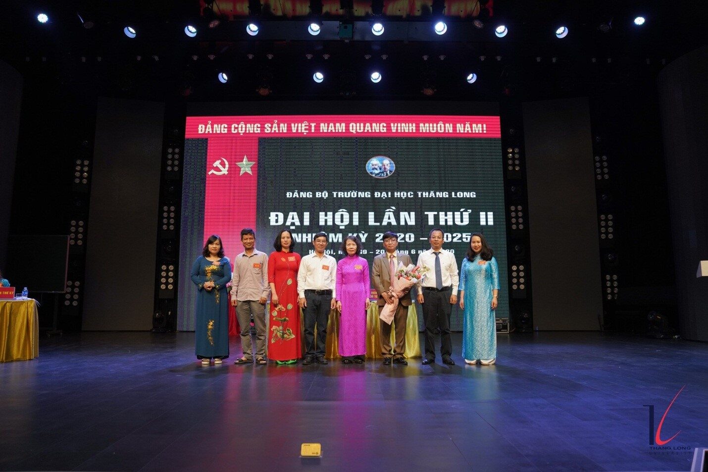 Tổ chức thành công Đại hội Đảng bộ trường Đại học Thăng Long lần thứ II, nhiệm kỳ 2020 – 2025